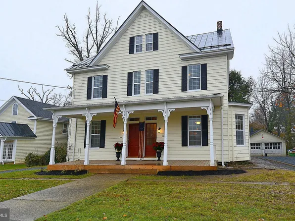 200 W Main St, Purcellville, VA 20132