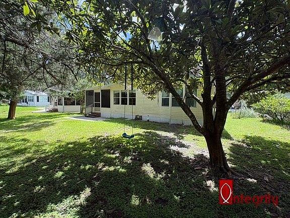 3rd image of 1 Audubon Way