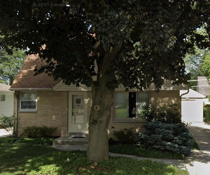 1st image of 2618 N 114th STREET