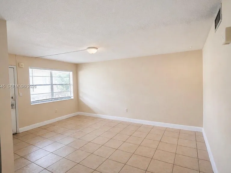 12275 NE 19th Ave #11 — Photo 3