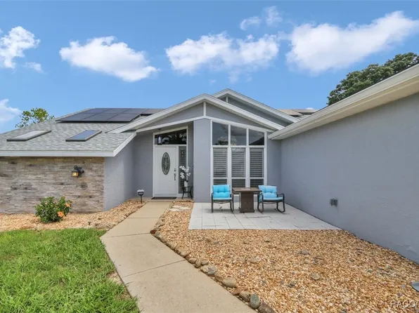 391 E Falconry Ct, Hernando, FL 34442