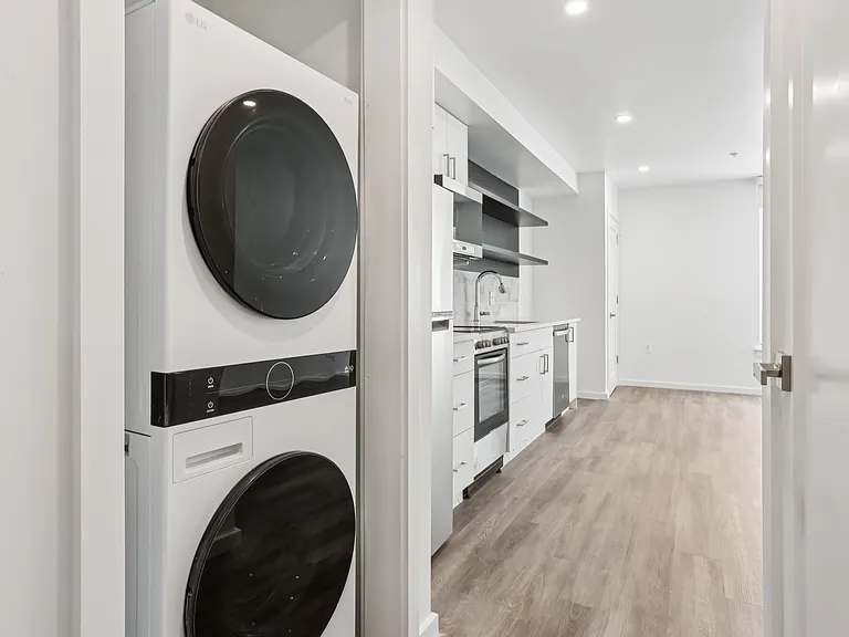 Annex 1201 — Photo 13