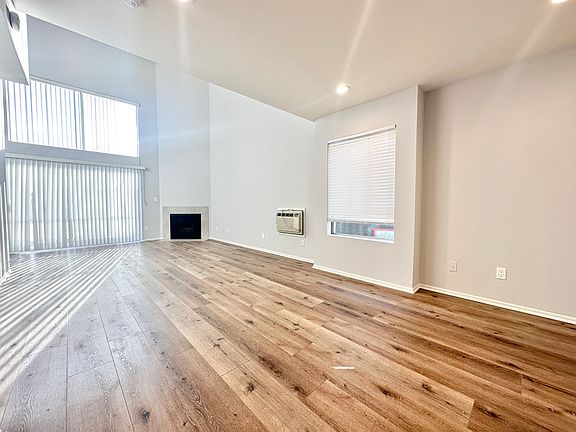 5th image of 3759 S Canfield Ave APT 305