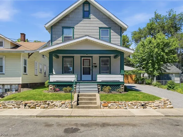 2613 Crown Pl NW, Canton, OH 44708