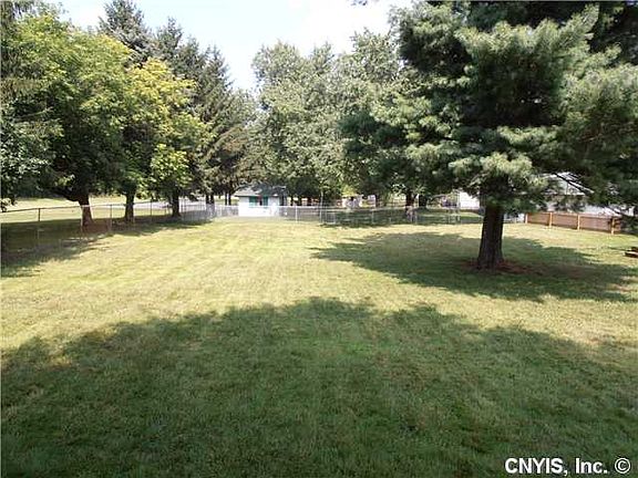 5th image of 111 Sunflower Dr