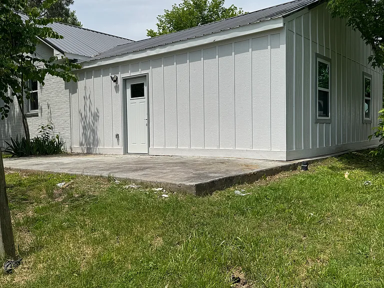 1100 E 8th Ave — Photo 19