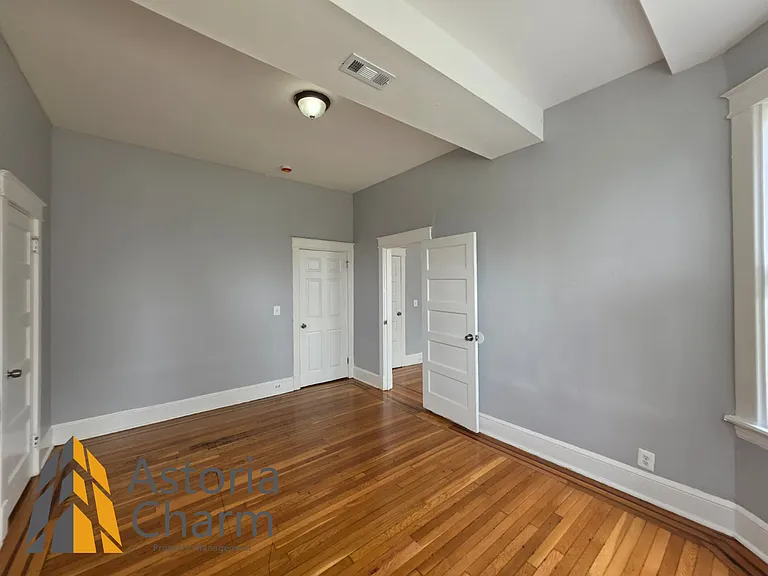 2206 Roslyn Ave #1 — Photo 16