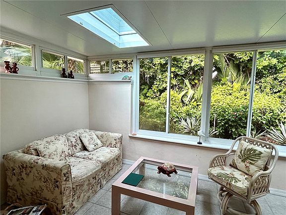 5th image of 1332 Coral Park Ln #402