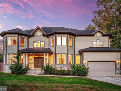 829 Golden Arrow St, Great Falls, VA, 22066