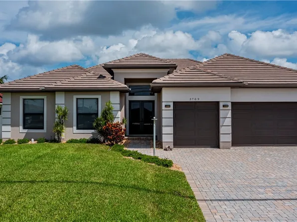 3709 Embers Pkwy W, Cape Coral, FL 33993