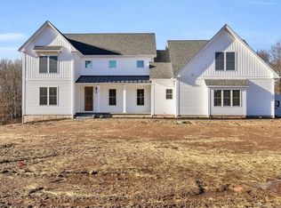 77 Stallion Dr, Glastonbury, CT 06033