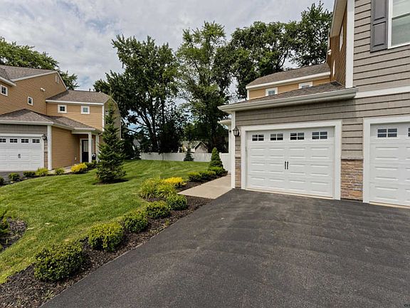 3rd image of 41 Stacey Ct