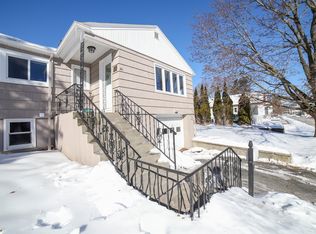 30 Locust Ave, Worcester, MA 01604