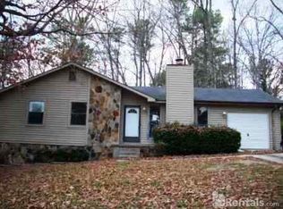 3831 Cherie Glen Rd, Snellville, GA