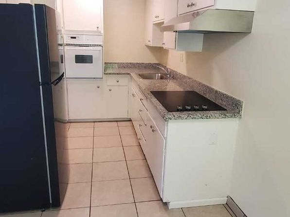 1099 Roewill Dr #5