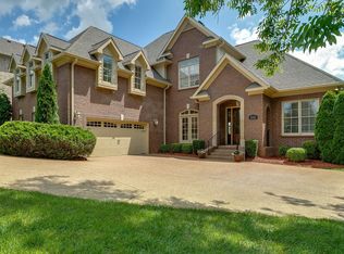 1112 Hibiscus Ln, Nolensville, TN 37135