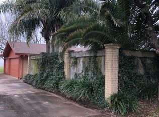 41 E Meadowlark Dr, Port Lavaca, TX 77979