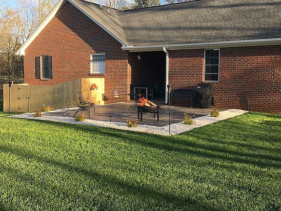 4th image of 137 Noiram Dr