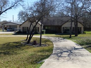 136 Legacy Run Dr, La Vernia, TX 78121