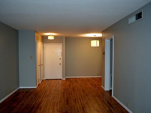 3rd image of 2601 Bellefontaine St APT A101