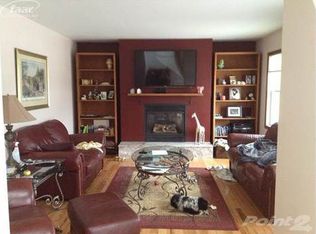 2223 Fish Lake Rd, Lapeer, MI 48446