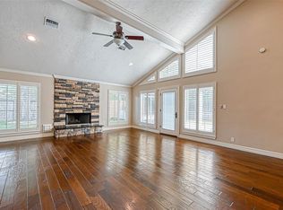 1627 Fall Valley Dr, Houston, TX 77077