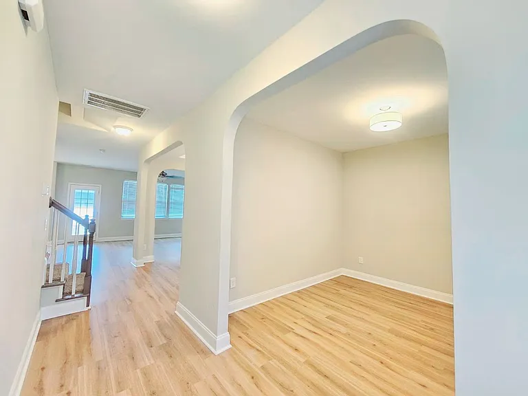 2115 Mannington Dr — Photo 11