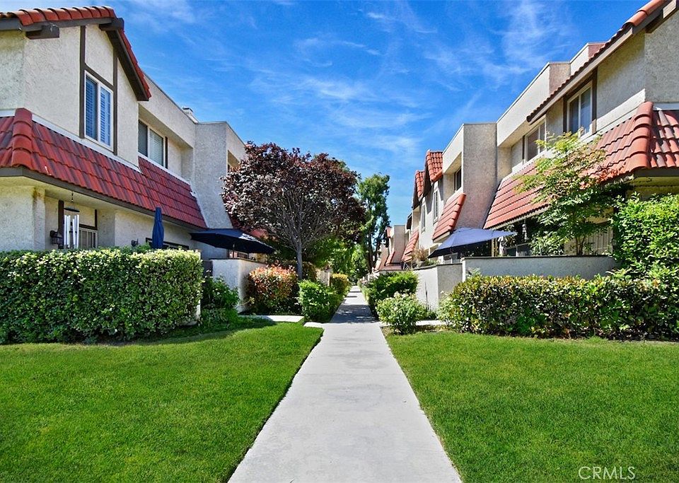 1st image of 17908 River Cir APT 1