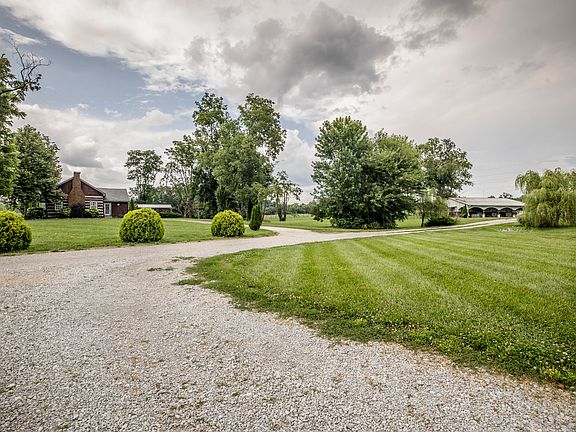 5th image of 4010 Haley Rd