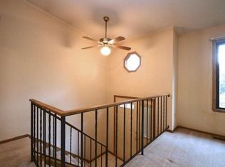 (Undisclosed Address), Oakdale, MN 55128