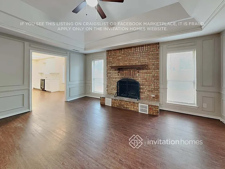3217 Brooke St — Photo 3
