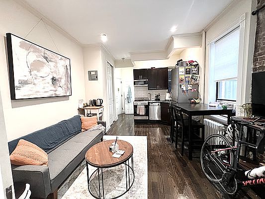 1st image of 332 E 71st St APT 3D