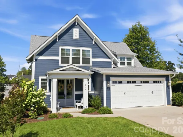 104 Sisters Cove Ct, Mooresville, NC 28117