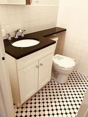 Rented by Metropolis Real Estate of Manhattan | media 39