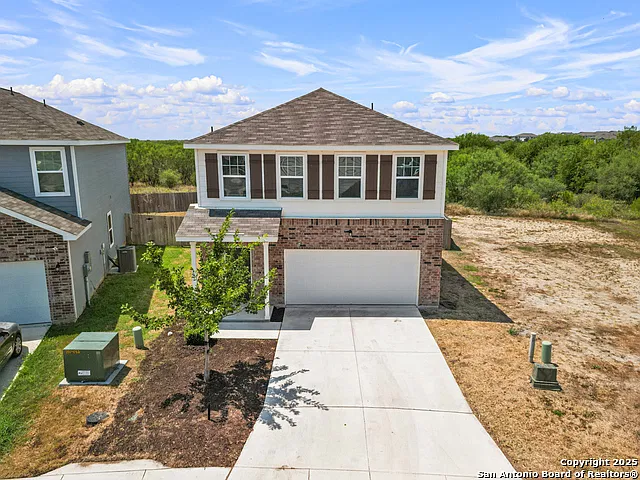 3 bed, 2.5 bath, 1826 sqft, $1,750 — Photo 3