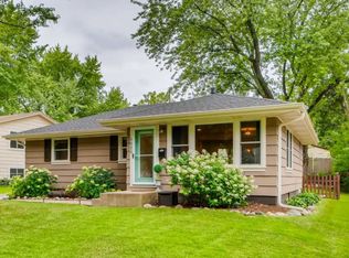 1025 Sumter Ave N, Golden Valley, MN 55427