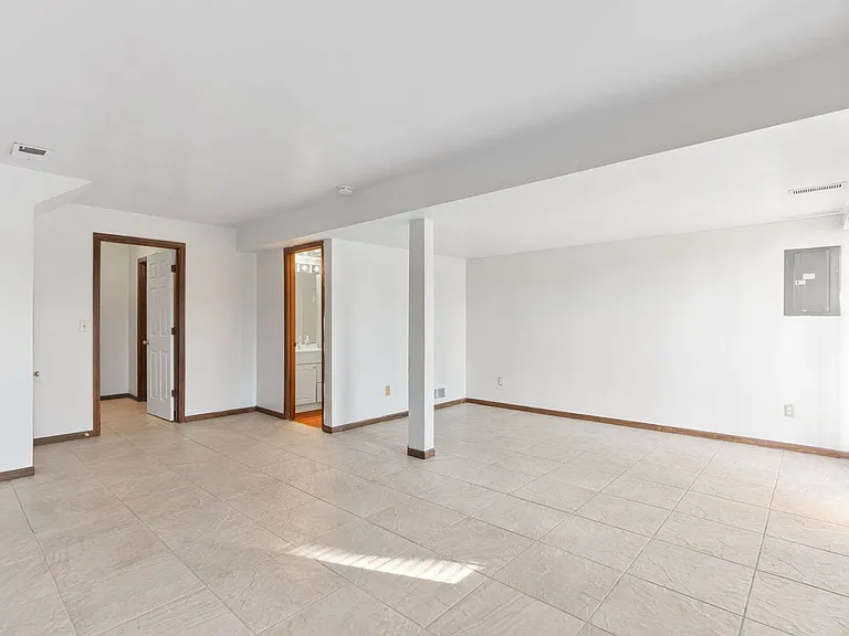 12110 Autumn Lakes Dr — Photo 23