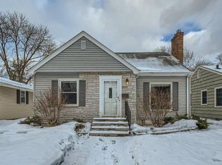 94 Lafayette St, Waltham, MA 02453