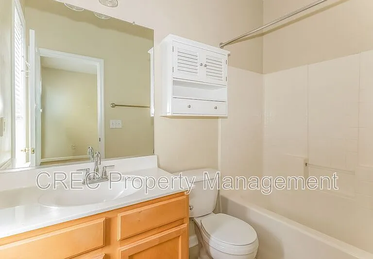 105 Barberry St — Photo 10