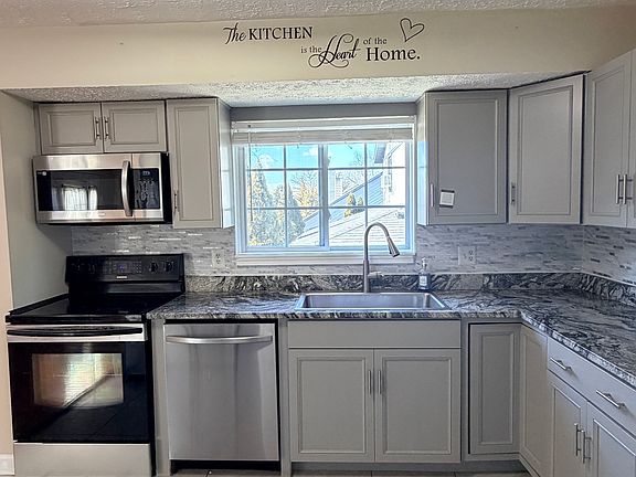 4th image of 9212 Easton Ct