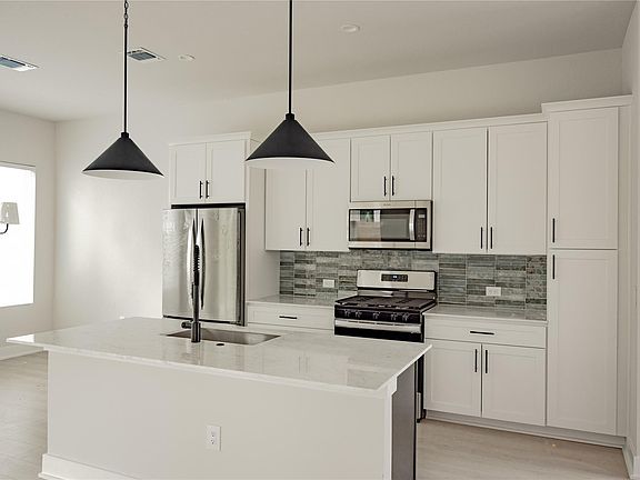 3rd image of 2709 Bristol Dr #1