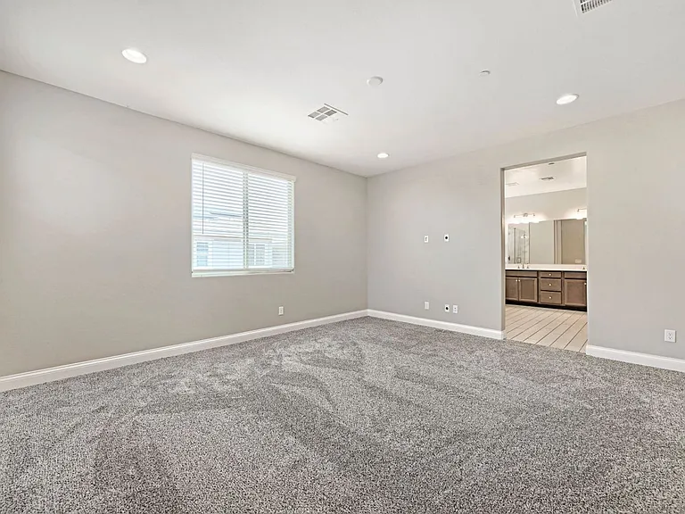 164 Pace Ave — Photo 10