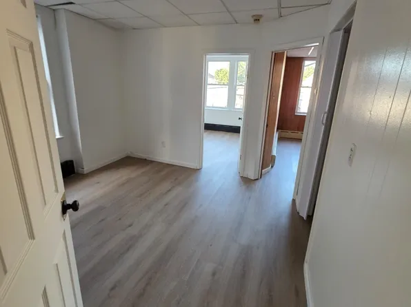 1405 43rd Street image 6 of 11