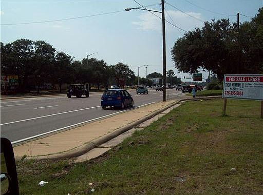 3rd image of 1109 Bienville Blvd