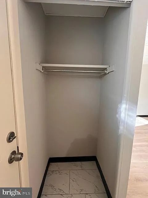 2 bed, 954 sqft, $1,300 — Photo 3