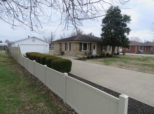 4902 Grandview Dr, Owensboro, KY 42303