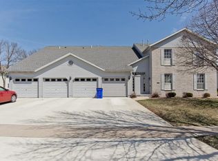6305 Greenbriar Ln SW UNIT D, Cedar Rapids, IA 52404