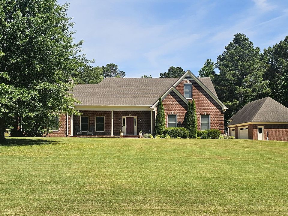 1st image of 205 Oak Tree Dr