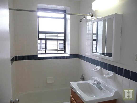 4th image of 364 Montgomery St APT 3B