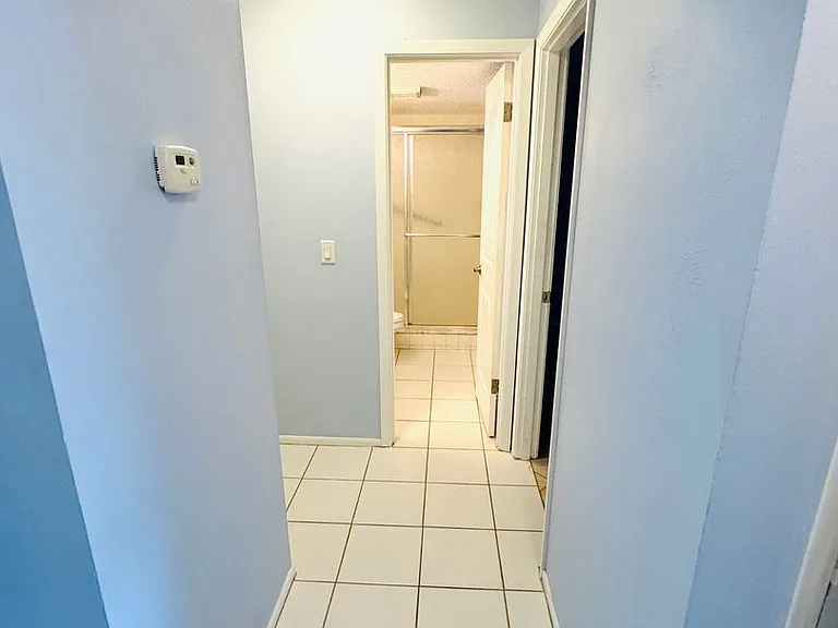 5649 Midnight Pass Rd — Photo 10